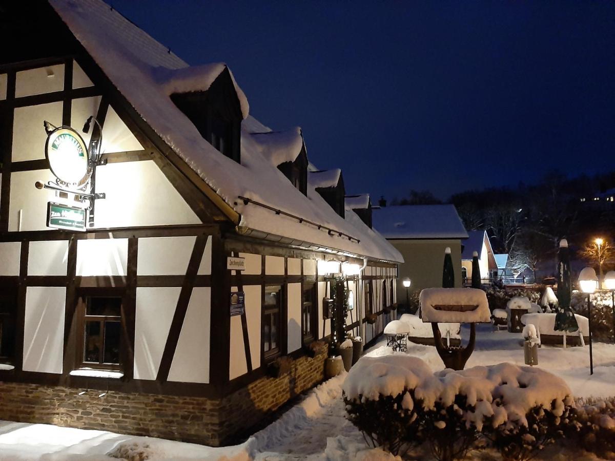 Wirtschaft & Pension Zum Huthaus Schneeberg  Eksteriør billede